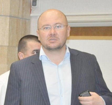 Adrian Gâmbuţeanu nu s-a prezentat la proces, cauza a fost amânată